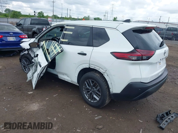 2023 Nissan Rogue S z VIN 5N1BT3AB8PC850965, wystawiony jako IAAI lot #42242674 z przebiegiem 34 280 mil mil oraz . Historia ofert i sprzedaży dostępna na DreamBid. Obrazek 3.