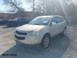 2010 Chevrolet Traverse LT w/1LT with VIN 1GNLRFED3AS116856, listed as a IAAI auction lot 41833663 with 181,695 mi miles. Bid and sale history available at carsss.com. Image 2.