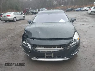 2012 Volvo S60 T6 with VIN YV1902FH4C2057577, listed as a IAAI auction lot 40925761 with 113,682 mi miles. Bid and sale history available at carsss.com. Image 12.