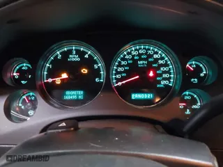 2008 Chevrolet Silverado 1500 LTZ with VIN 3GCEK13MX8G203635, listed as a IAAI auction lot 41569705 with 168,495 mi miles. Bid and sale history available at carsss.com. Image 7.