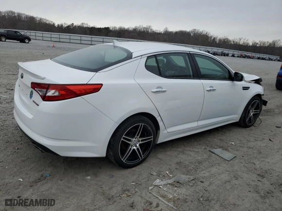 2013 Kia Optima SX w/Limited Pkg with VIN 5XXGR4A60DG157806, listed as a Copart auction lot 45724315 with 144,299 mi miles and Salvage Title. Bid and sale history available at carsss.com. Image 3.