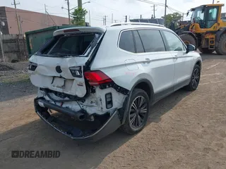 2018 Volkswagen Tiguan SEL с VIN 3VV2B7AX6JM099706, выставлен на аукционе IAAI как лот 42445727 с пробегом 158 954 миль миль и . История ставок и продаж доступна на DreamBid. Изображение 4.