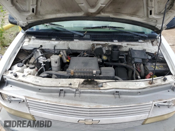 1998 Chevrolet Astro Cargo z VIN 1GCDM19W6WB178818, wystawiony jako Copart lot #71222034 z przebiegiem 95 128 mil mil oraz Szkoda całkowita • Salvage title. Historia ofert i sprzedaży dostępna na DreamBid. Obrazek 12.