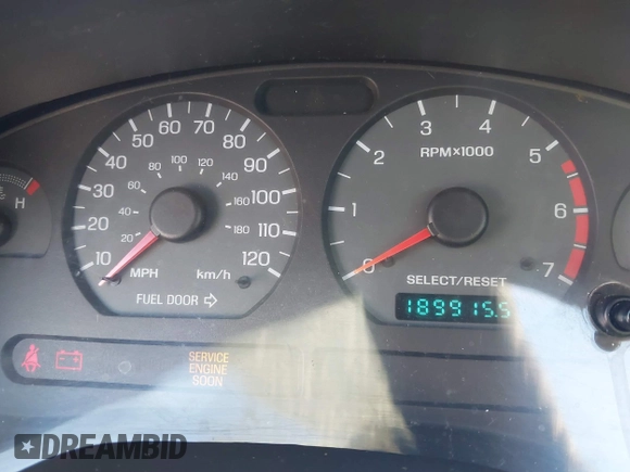 2000 Ford Mustang with VIN 1FAFP4444YF198834, listed as a IAAI auction lot 40780129 with 189,915 mi miles. Bid and sale history available at carsss.com. Image 7.