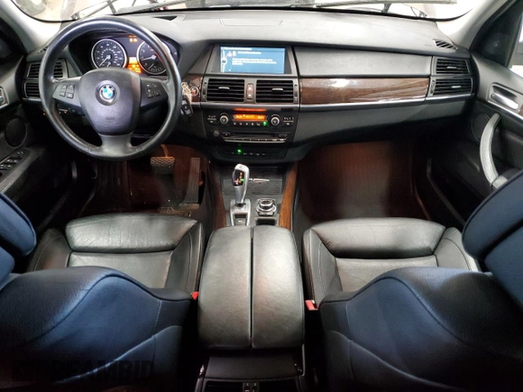 2013 BMW X5 xDrive50i with VIN 5UXZV8C5XD0C15651, listed as a Copart auction lot 46311365 with 106,254 mi miles and Clean title. Bid and sale history available at DreamBid. Image 8.