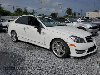 2014 Mercedes-Benz C 250 Sport with VIN WDDGF4HB4EG231661, listed as a Copart auction lot 59657335 with 83,731 mi miles and Salvage title. Bid and sale history available at DreamBid. Image 4.
