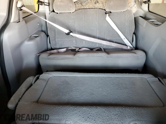 2001 Ford Windstar LX z VIN 2FMZA51481BA91579, wystawiony jako Copart lot #56981515 z przebiegiem 81 898 mil mil oraz Tytuł czysty. Historia ofert i sprzedaży dostępna na DreamBid. Obrazek 10.