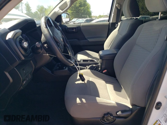 2021 Toyota Tacoma SR z VIN 3TYCZ5ANXMT032035, wystawiony jako Copart lot #54517835 z przebiegiem 81 582 mil mil oraz Szkoda całkowita • Salvage title. Historia ofert i sprzedaży dostępna na DreamBid. Obrazek 7.