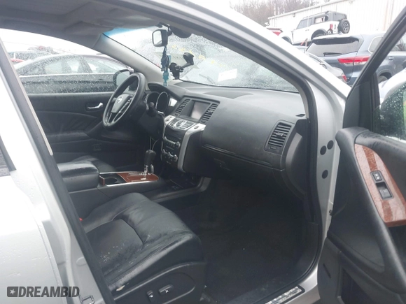 2009 Nissan Murano SL with VIN JN8AZ18W19W115424, listed as a IAAI auction lot 41813399 with 146,268 mi miles. Bid and sale history available at carsss.com. Image 5.