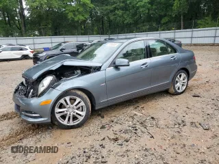 2012 Mercedes-Benz C 250 Sport z VIN WDDGF4HB7CA598084, wystawiony jako Copart lot #57668635 z przebiegiem Nie podano mil oraz Szkoda całkowita • Salvage title. Historia ofert i sprzedaży dostępna na DreamBid. Obrazek 1.