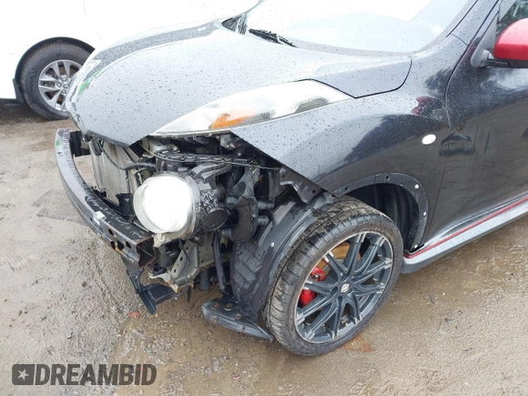 2014 Nissan Juke S with VIN JN8AF5MV7ET362861, listed as a IAAI auction lot 41832662 with 151,943 mi miles. Bid and sale history available at carsss.com. Image 18.