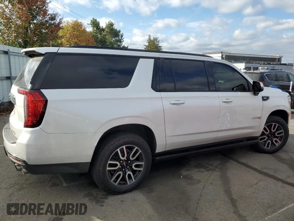 2022 GMC Yukon XL AT4 with VIN 1GKS2HKL4NR304304, listed as a Copart auction lot 79207444 with 68,878 mi miles and Salvage Title. Bid and sale history available at carsss.com. Image 3.