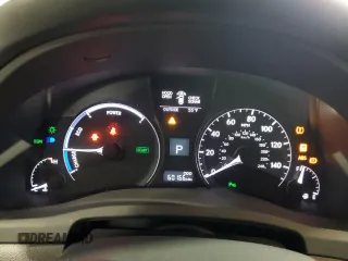 2015 Lexus RX 450h z VIN 2T2BC1BAXFC003493, wystawiony jako Copart lot #53108295 z przebiegiem 60 166 mil mil oraz Szkoda całkowita • Salvage title. Historia ofert i sprzedaży dostępna na DreamBid. Obrazek 9.