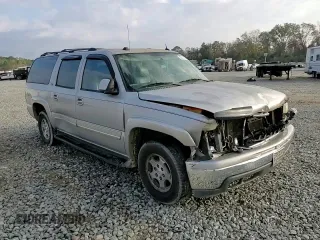 2004 Chevrolet Suburban LT with VIN 1GNEC16Z04J254873, listed as a Copart auction lot 82315924 with 385,089 mi miles and Salvage Title. Bid and sale history available at carsss.com. Image 12.