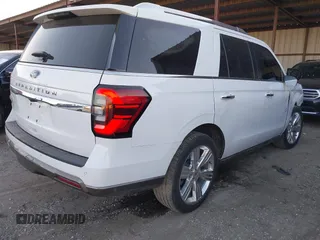 2022 Ford Expedition King Ranch with VIN 1FMJU1PT1NEA17961, listed as a IAAI auction lot 41102019 with 38,551 mi miles. Bid and sale history available at carsss.com. Image 4.