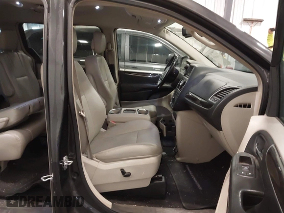 2011 Chrysler Town & Country Touring L with VIN 2A4RR8DG3BR676240, listed as a IAAI auction lot 41980939 with 184,524 mi miles and . Bid and sale history available at DreamBid. Image 5.