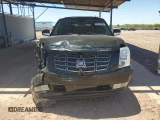 2008 Cadillac Escalade z VIN 1GYFK63858R253566, wystawiony jako Copart lot #57914165 z przebiegiem 178 162 mil mil oraz Szkody całkowita. Historia ofert i sprzedaży dostępna na DreamBid. Obrazek 5.