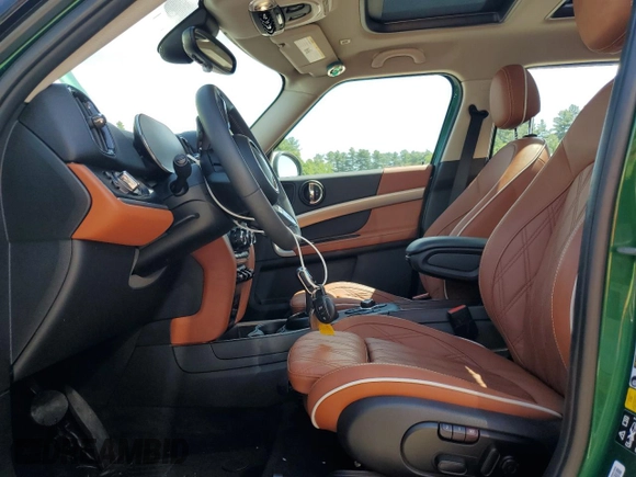 2023 MINI Countryman Cooper S with VIN WMZ83BR07P3P38380, listed as a Copart auction lot 61826885 with 22,348 mi miles and Salvage title. Bid and sale history available at DreamBid. Image 7.