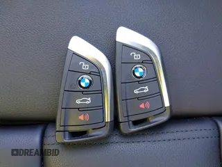 2022 BMW 3 Series 330i xDrive with VIN 3MW5R7J06N8C43146, listed as a IAAI auction lot 41572792 with 6,224 mi miles. Bid and sale history available at carsss.com. Image 11.