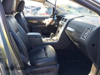 2007 Lincoln MKX with VIN 2LMDU68C47BJ32761, listed as a IAAI auction lot 41341946 with 163,239 mi miles. Bid and sale history available at carsss.com. Image 5.