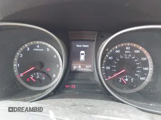 2016 Hyundai Santa Fe z VIN 5XYZU3LB2GG316241, wystawiony jako IAAI lot #42636996 z przebiegiem 256 253 mil mil oraz . Historia ofert i sprzedaży dostępna na DreamBid. Obrazek 7.
