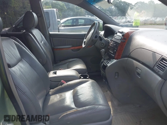 2007 Toyota Sienna XLE z VIN 5TDZK22C27S098511, wystawiony jako IAAI lot #42432979 z przebiegiem 271 441 mil mil oraz . Historia ofert i sprzedaży dostępna na DreamBid. Obrazek 5.