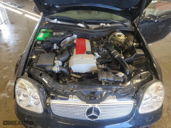 2000 Mercedes-Benz SLK-Class Kompressor with VIN WDBKK47F2YF154303, listed as a Copart auction lot 45880395 with 0 mi miles and Non Repairable. Bid and sale history available at carsss.com. Image 11.