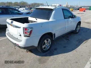 2008 Chevrolet Equinox LT with VIN 2CNDL53F086324005, listed as a IAAI auction lot 41839083 with 155,808 mi miles. Bid and sale history available at carsss.com. Image 4.