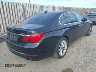 2013 BMW 7 Series 740Li xDrive с VIN WBAYF4C59DD127390, выставлен на аукционе IAAI как лот 42083517 с пробегом 202 202 миль миль и . История ставок и продаж доступна на DreamBid. Изображение 4.
