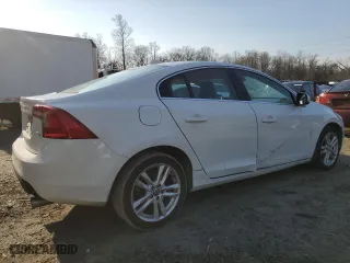 2013 Volvo S60 T5 Premier with VIN YV1612FS5D2211730, listed as a Copart auction lot 43998255 with 111,428 mi miles and Salvage Title. Bid and sale history available at carsss.com. Image 3.