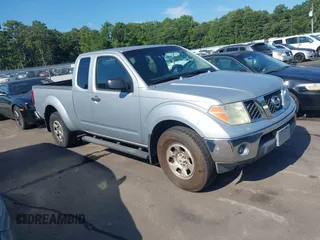 2007 Nissan Frontier Nismo z VIN 1N6AD06W57C423683, wystawiony jako IAAI lot #42859780 z przebiegiem 142 704 mil mil oraz . Historia ofert i sprzedaży dostępna na DreamBid. Obrazek 1.