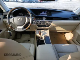 2014 Lexus ES 330 with VIN JTHBK1GG0E2132133, listed as a Copart auction lot 59040015 with 83,088 mi miles and Salvage title. Bid and sale history available at DreamBid. Image 8.