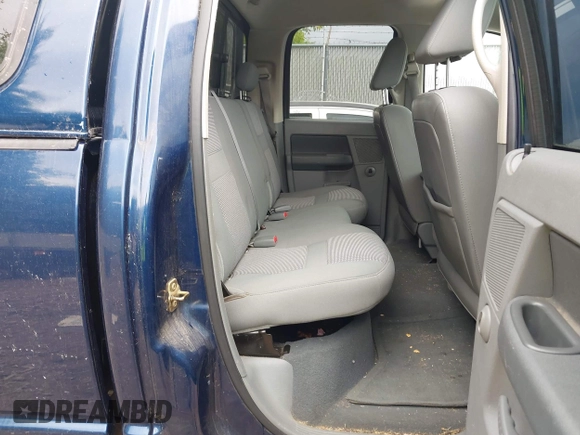 2007 Dodge 1500 SLT с VIN 1D7HU18287J511582, выставлен на аукционе IAAI как лот 42410151 с пробегом 151 001 миль миль и . История ставок и продаж доступна на DreamBid. Изображение 8.