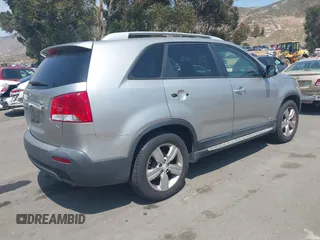 2013 Kia Sorento EX with VIN 5XYKUDA65DG352577, listed as a IAAI auction lot 42174829 with 175,500 mi miles and . Bid and sale history available at DreamBid. Image 4.