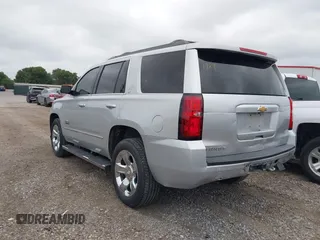 2019 Chevrolet Tahoe LT z VIN 1GNSCBKC1KR191789, wystawiony jako IAAI lot #42144961 z przebiegiem 94 178 mil mil oraz . Historia ofert i sprzedaży dostępna na DreamBid. Obrazek 3.