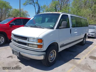 2002 Chevrolet Express Van with VIN 1GAHG39R721197305, listed as a IAAI auction lot 42041685 with 119,605 mi miles. Bid and sale history available at carsss.com. Image 2.
