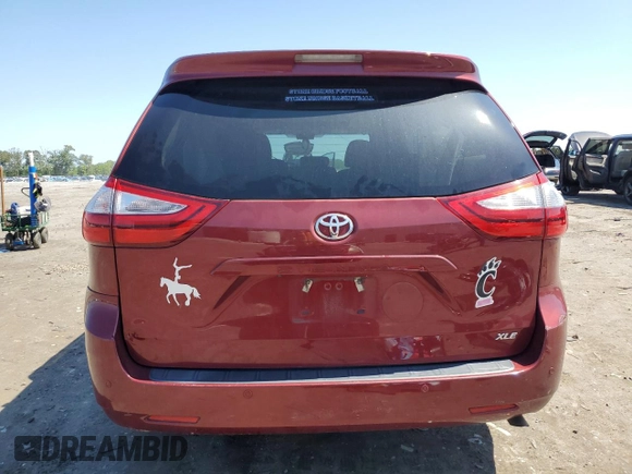 2017 Toyota Sienna XLE Auto Access Seat with VIN 5TDYZ3DC7HS891072, listed as a Copart auction lot 61480035 with 121,226 mi miles and Salvage title. Bid and sale history available at DreamBid. Image 6.
