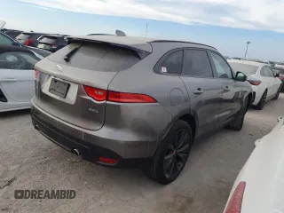 2018 Jaguar F-Pace 35t Prestige with VIN SADCK2EV6JA246221, listed as a Copart auction lot 74274804 with 18,607 mi miles and Salvage title. Bid and sale history available at DreamBid. Image 3.