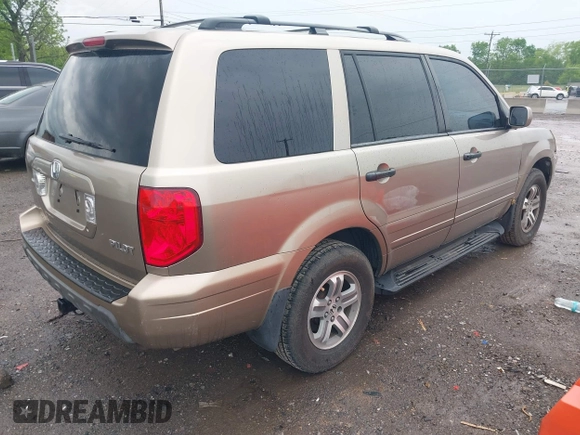 2005 Honda Pilot EX-L with VIN 5FNYF18515B019382, listed as a IAAI auction lot 42072611 with 110,009 mi miles. Bid and sale history available at carsss.com. Image 4.