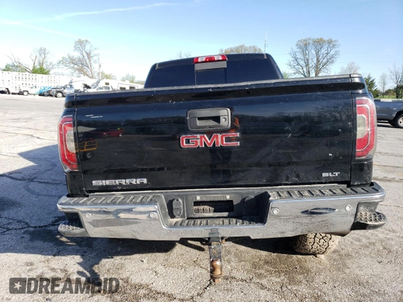 2017 GMC Sierra 1500 SLT z VIN 3GTU2NEJ5HG179959, wystawiony jako Copart lot #53808445 z przebiegiem 131 362 mil mil oraz Czysty tytuł • Clean title. Historia ofert i sprzedaży dostępna na DreamBid. Obrazek 6.