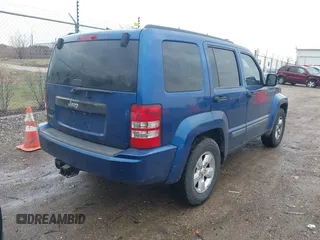 2009 Jeep Liberty Sport with VIN 1J8GN28K39W522495, listed as a IAAI auction lot 41940310 with 175,574 mi miles. Bid and sale history available at carsss.com. Image 4.