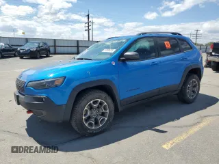 2021 Jeep Cherokee Trailhawk с VIN 1C4PJMBXXMD110436, выставлен на аукционе Copart как лот 57829375 с пробегом 46 647 миль миль и Списание • Salvage title. История ставок и продаж доступна на DreamBid. Изображение 1.