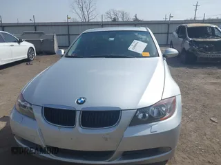 2007 BMW 3 Series 328xi with VIN WBAVC93567K033296, listed as a IAAI auction lot 41800964 with 173,764 mi miles. Bid and sale history available at carsss.com. Image 12.