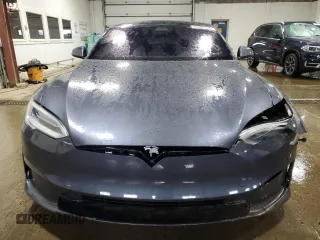 2022 Tesla Model S Plaid z VIN 5YJSA1E64NF460280, wystawiony jako Copart lot #60063745 z przebiegiem 42 387 mil mil oraz Szkoda całkowita • Salvage title. Historia ofert i sprzedaży dostępna na DreamBid. Obrazek 5.