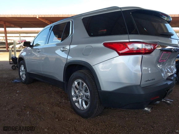 2018 Chevrolet Traverse LT Cloth with VIN 1GNERGKW2JJ250414, listed as a IAAI auction lot 41664779 with 77,214 mi miles. Bid and sale history available at carsss.com. Image 3.