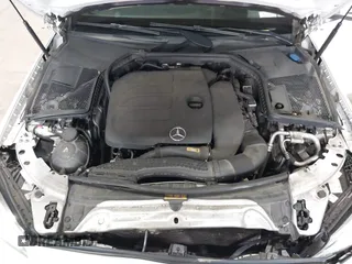 2021 Mercedes-Benz C 300 z VIN W1KWF8EB4MR633044, wystawiony jako IAAI lot #42360676 z przebiegiem 109 484 mil mil oraz . Historia ofert i sprzedaży dostępna na DreamBid. Obrazek 10.