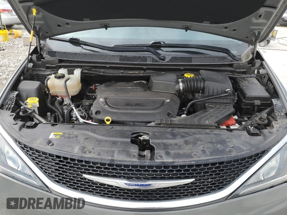 2020 Chrysler Pacifica Touring with VIN 2C4RC1FG6LR128522, listed as a Copart auction lot 53394345 with 41,480 mi miles and Salvage title. Bid and sale history available at DreamBid. Image 12.