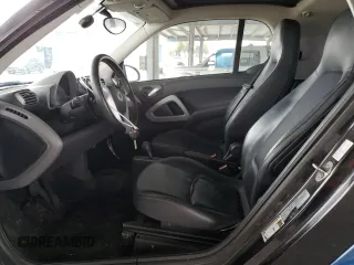 2008 Smart fortwo Pure z VIN WMEEJ31X98K106240, wystawiony jako Copart lot #46756535 z przebiegiem 113 587 mil mil oraz Szkody całkowita. Historia ofert i sprzedaży dostępna na DreamBid. Obrazek 7.