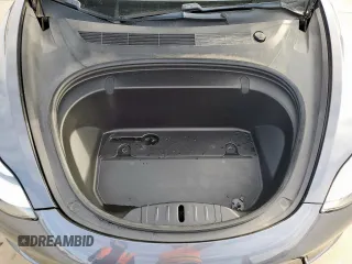 2020 Tesla Model 3 Standard Range Plus z VIN 5YJ3E1EA6LF662676, wystawiony jako Copart lot #47021855 z przebiegiem 58 834 mil mil oraz Czysty tytuł • Clean title. Historia ofert i sprzedaży dostępna na DreamBid. Obrazek 12.