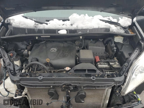 2019 Toyota Sienna L with VIN 5TDZZ3DC3KS993948, listed as a Copart auction lot 45290395 with 226,883 mi miles and Salvage Title. Bid and sale history available at carsss.com. Image 12.